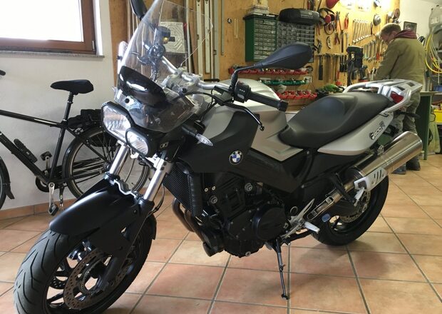 F 800 R
