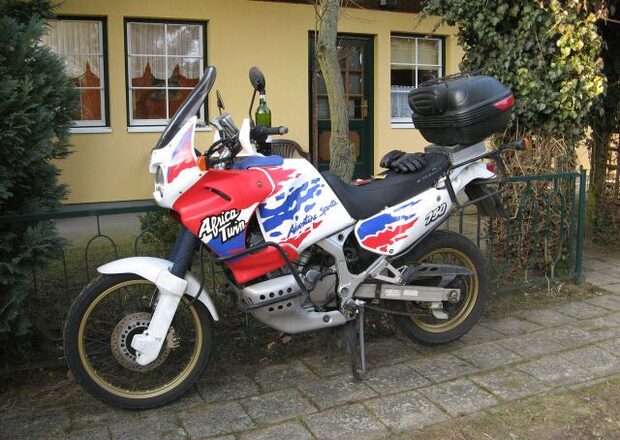 XRV 750