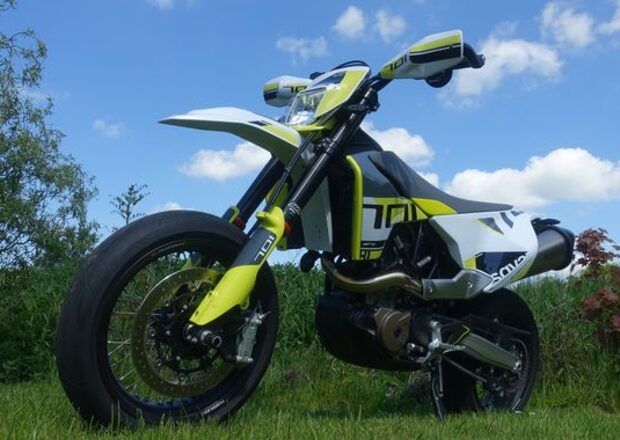 Husqvarna 701 Supermoto